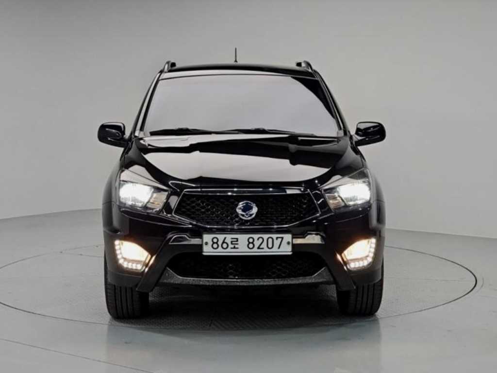 Ssangyong Korando 2016 Negro - Importación desde Corea - HF Imports Iquique - Foto 1