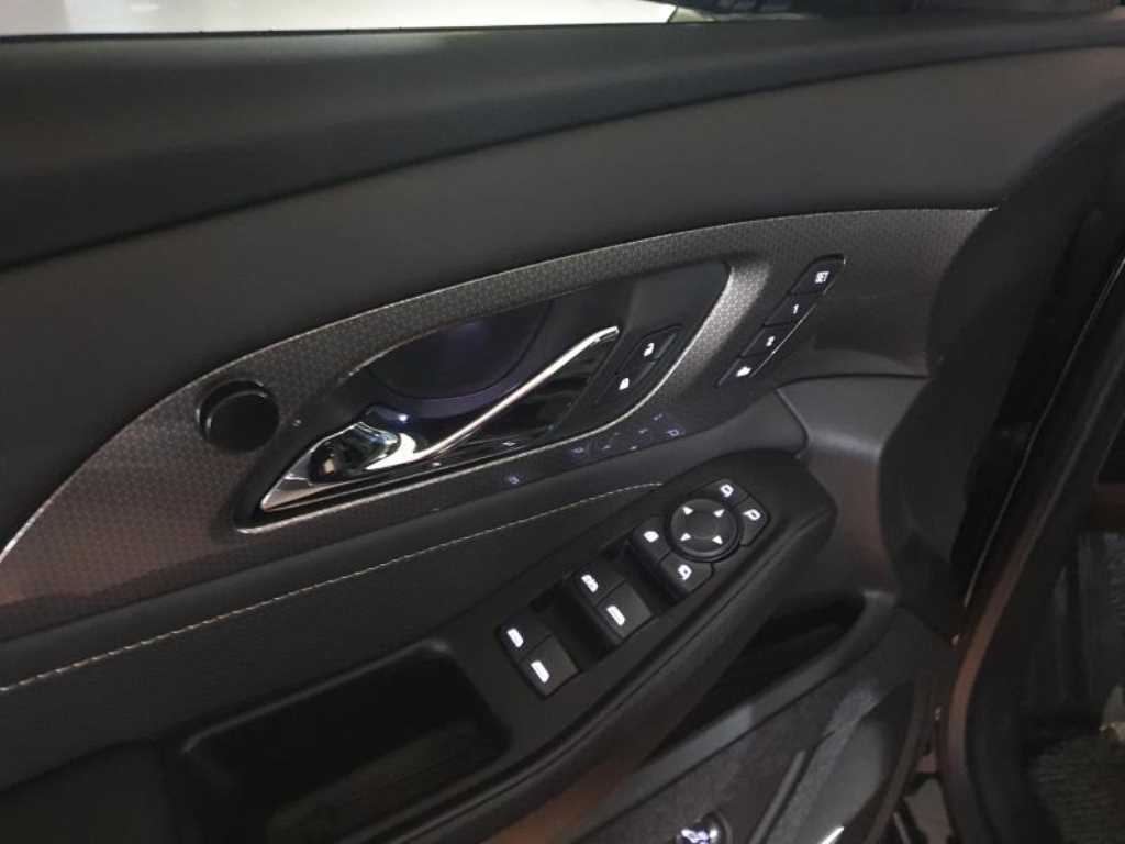 Chevrolet Travers - Vista 5