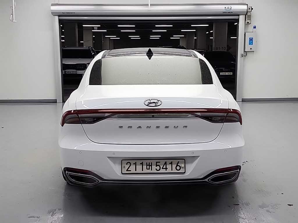 HYUNDAI Grandeur - Vista 3