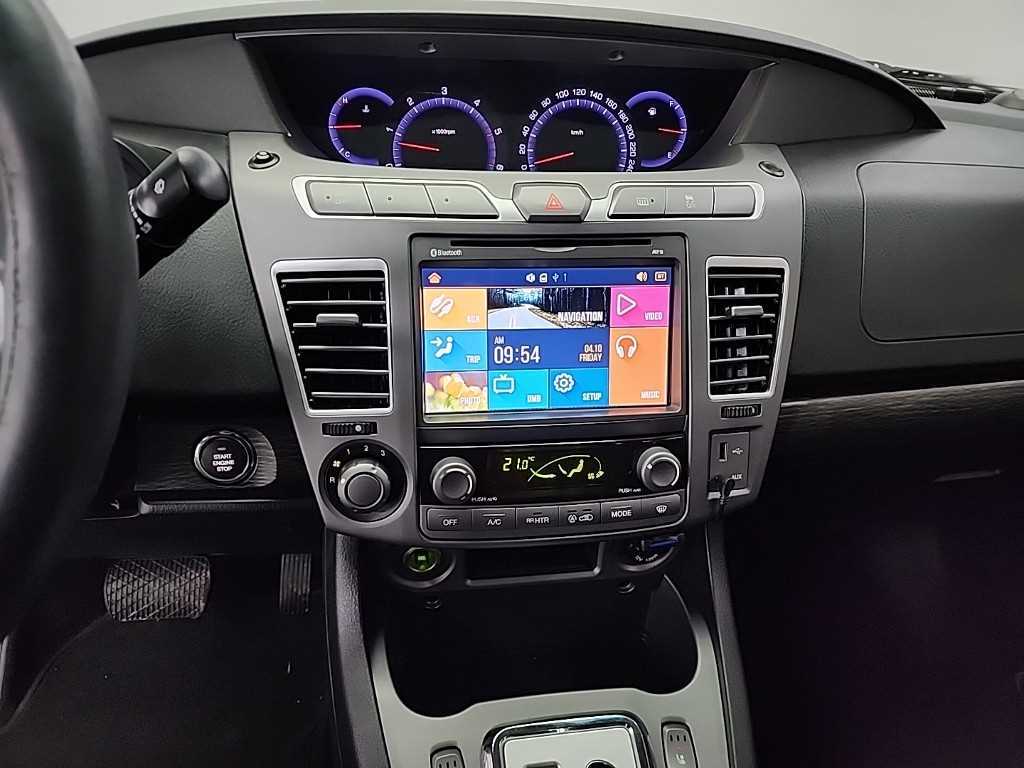 Ssangyong Korando - Vista 11