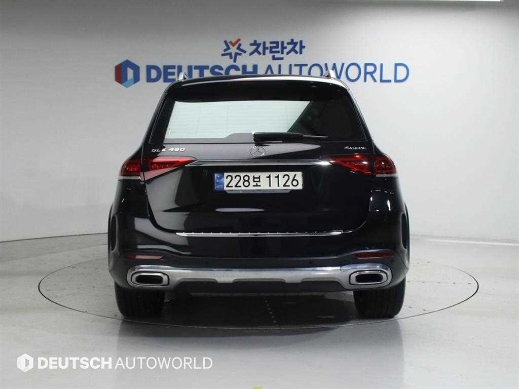 Mercedes Benz GLE Class - Vista 4