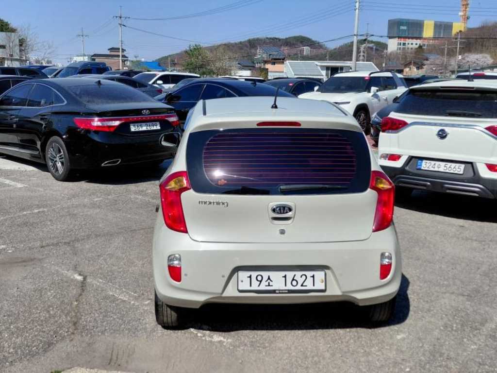 KIA Morning - Vista 4