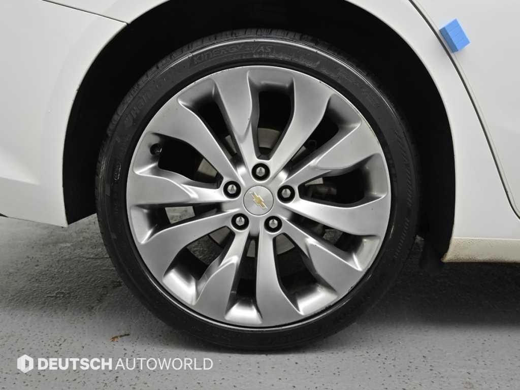 Chevrolet Malibu - Vista 5