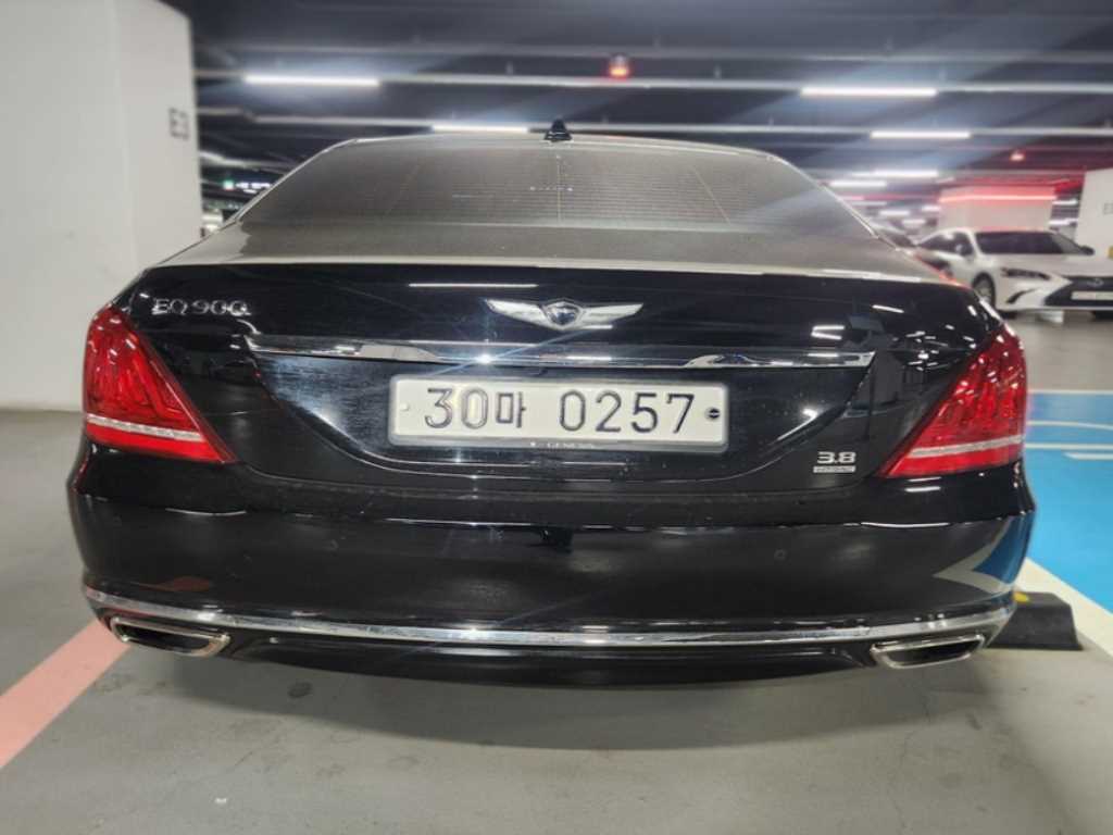 Genesis EQ900 - Vista 4