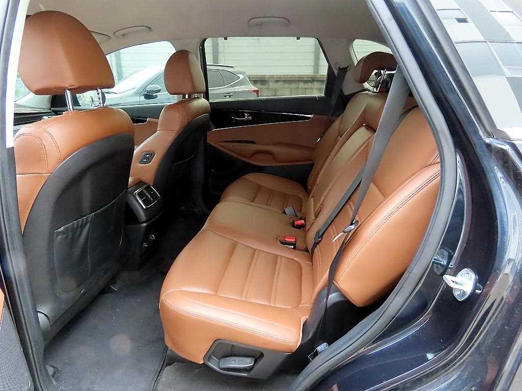 KIA Sorento - Vista 6