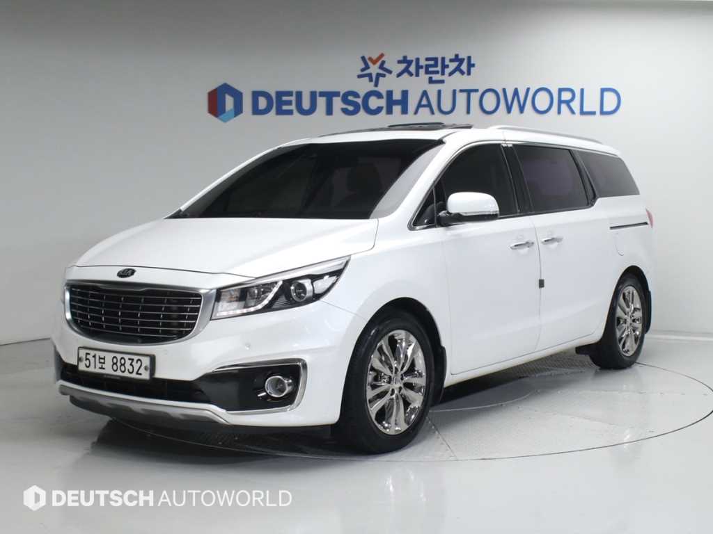 KIA Carnival 2016 Blanco - Importación desde Corea - HF Imports Iquique - Foto 1