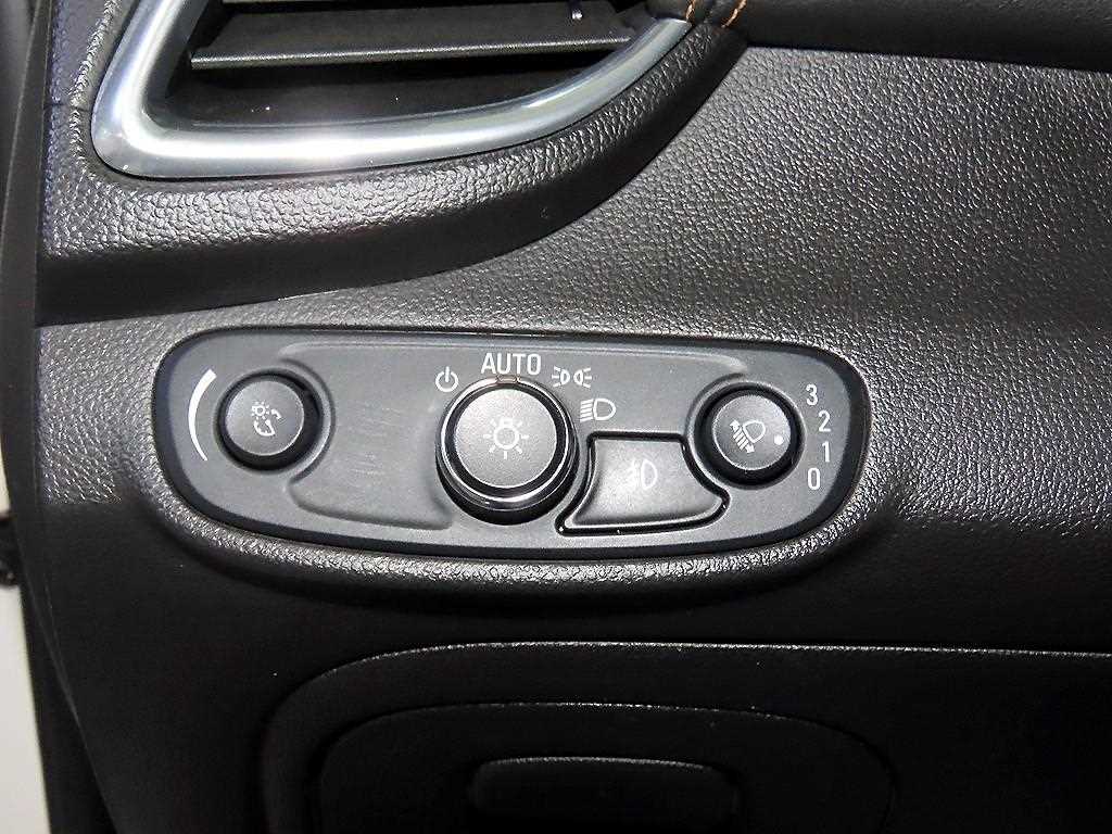 Chevrolet Trax 2017 Blanco - Importación desde Corea - HF Imports Iquique - Foto 14