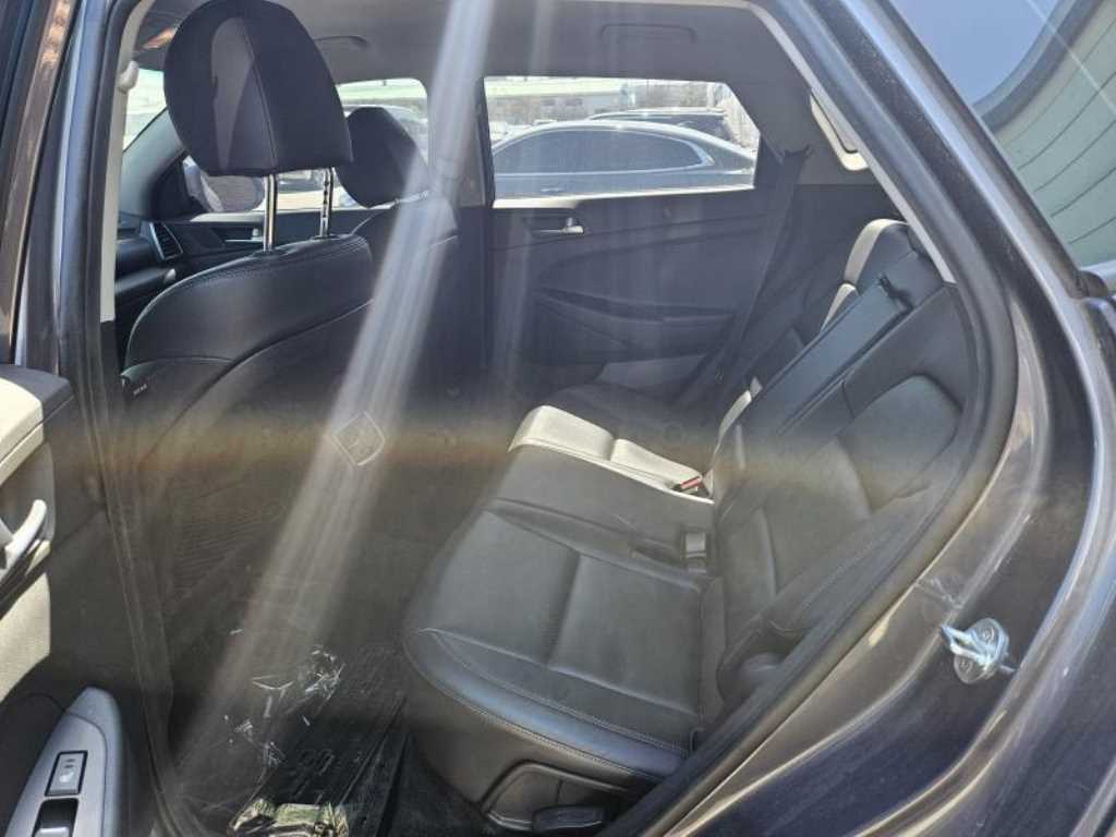 HYUNDAI Tucson - Vista 10