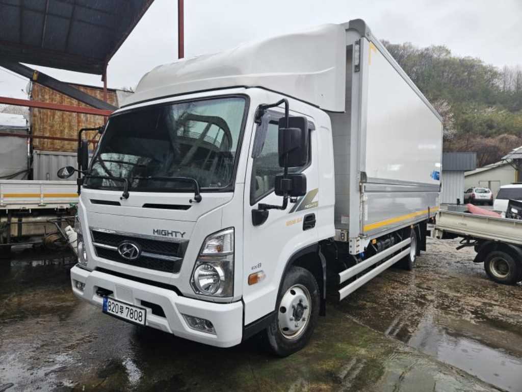 medium and large cargo truck 2025 Blanco - Importación desde Corea - HF Imports Iquique - Foto 1
