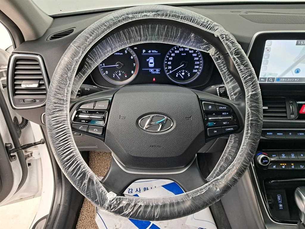 HYUNDAI Grandeur - Vista 7