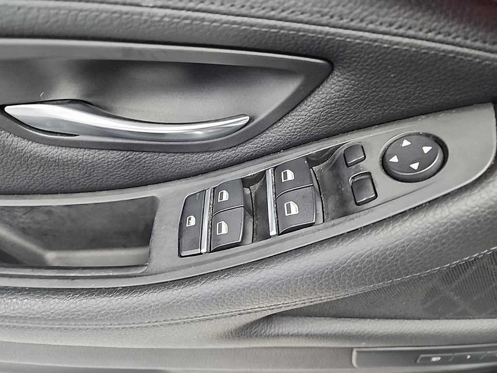 BMW 5 Series 2015 Negro - Importación desde Corea - HF Imports Iquique - Foto 16