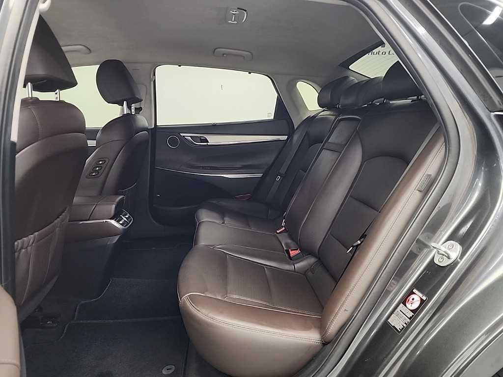 HYUNDAI Grandeur - Vista 12