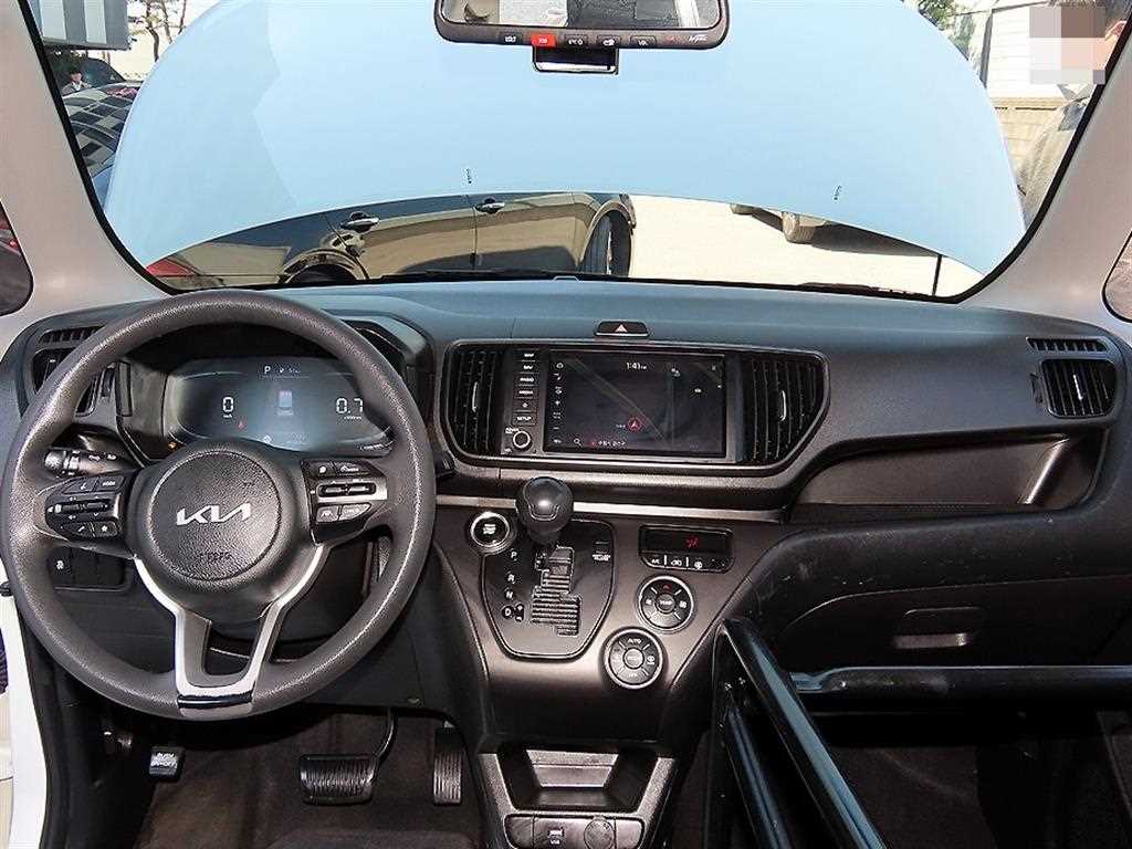 KIA Ray - Vista 7