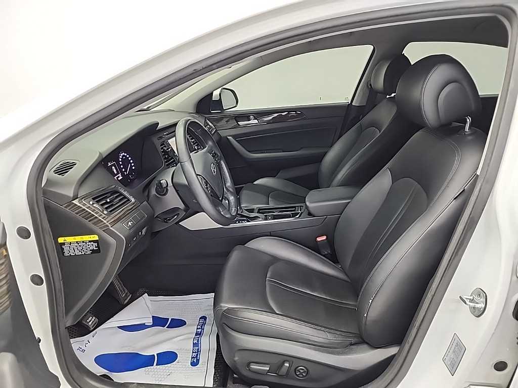 HYUNDAI Sonata - Vista 11