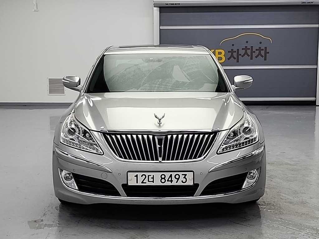 HYUNDAI Equus - Vista 2