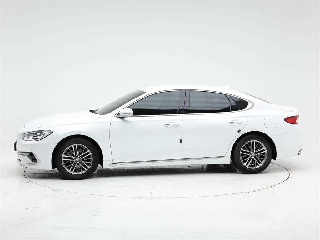 HYUNDAI Grandeur - Vista 3