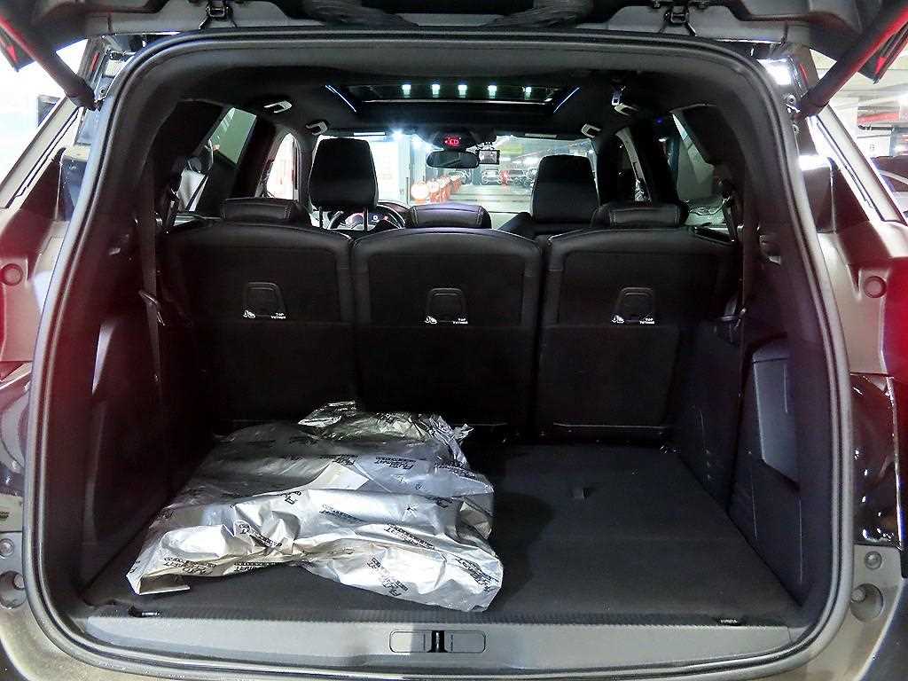 Peugeot 5008 2019 Negro - Importación desde Corea - HF Imports Iquique - Foto 17