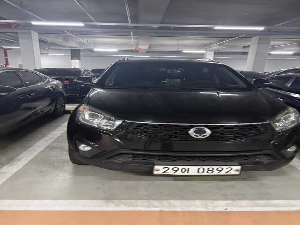 Ssangyong Korando 2016 Negro - Importación desde Corea - HF Imports Iquique - Foto 1