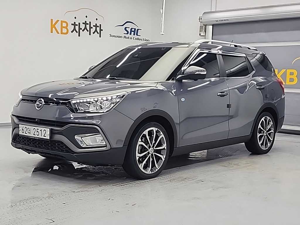 Ssangyong Tivoli - Vista 2