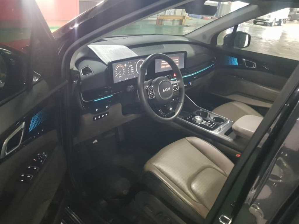 KIA Carnival - Vista 7