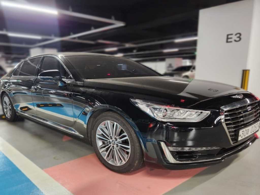 Genesis EQ900 - Vista 3