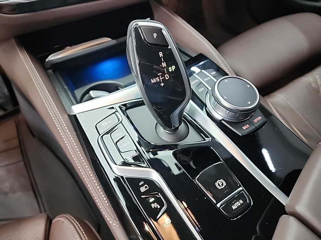 BMW 5 Series - Vista 8