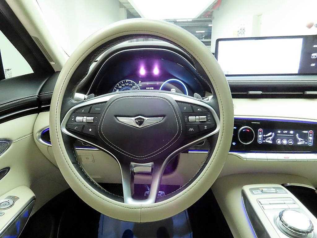 Genesis GV70 - Vista 7