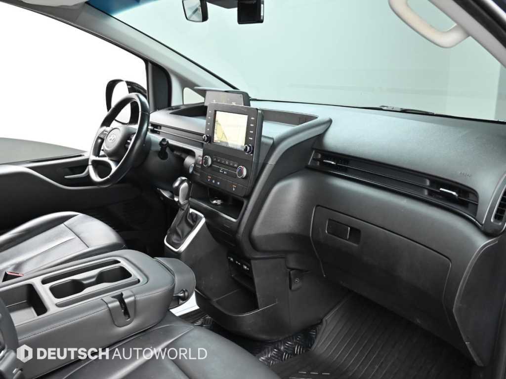 HYUNDAI Staria - Vista 7