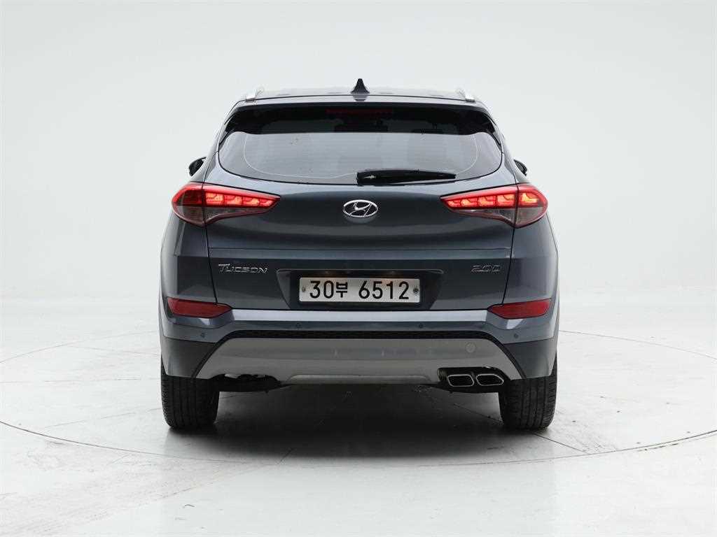 HYUNDAI Tucson - Vista 5