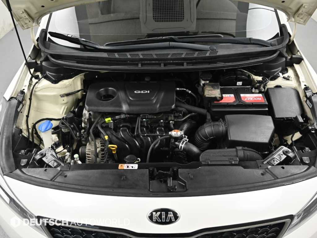 KIA K3 - Vista 6