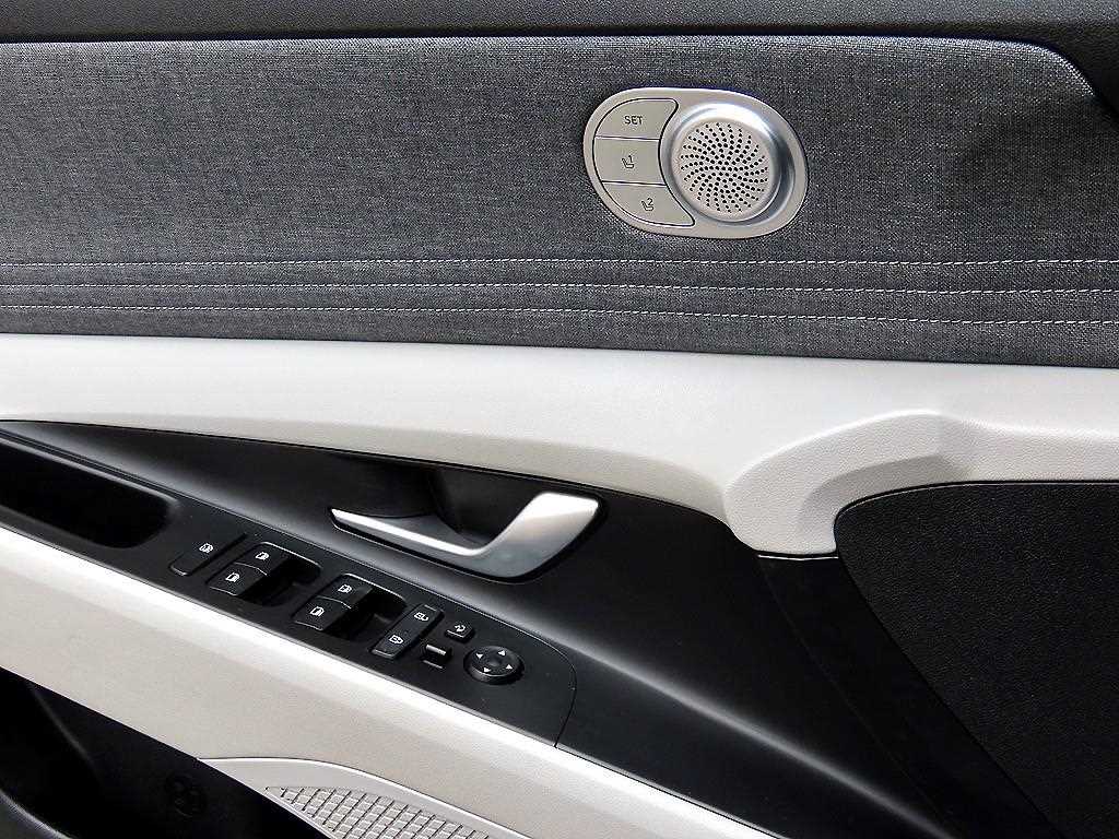 HYUNDAI Avante - Vista 11