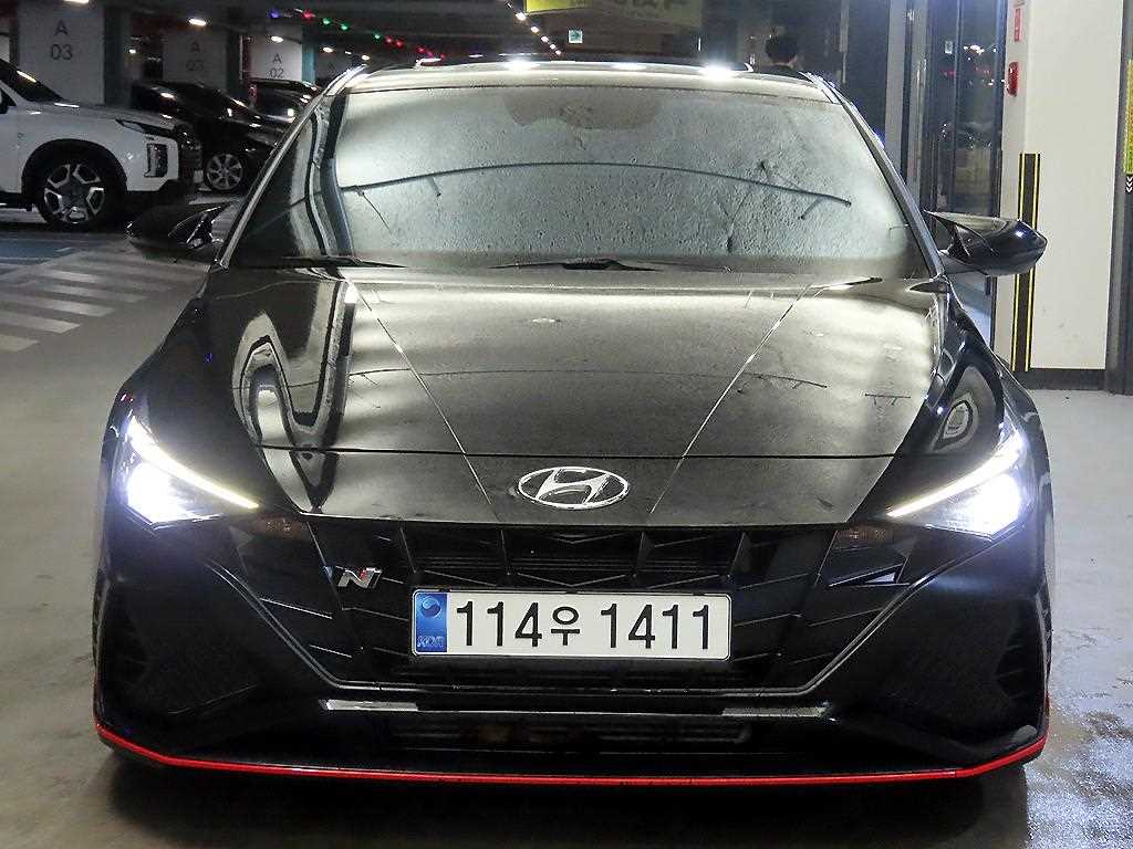 HYUNDAI Avante - Vista 2