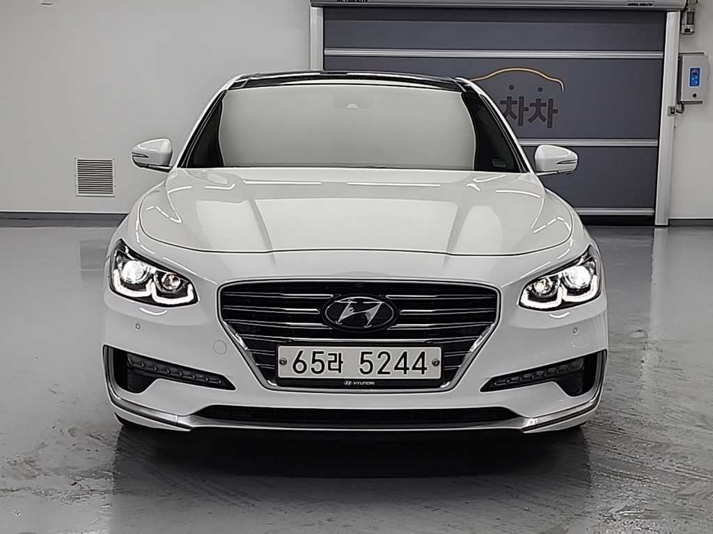 HYUNDAI Grandeur - Vista 2