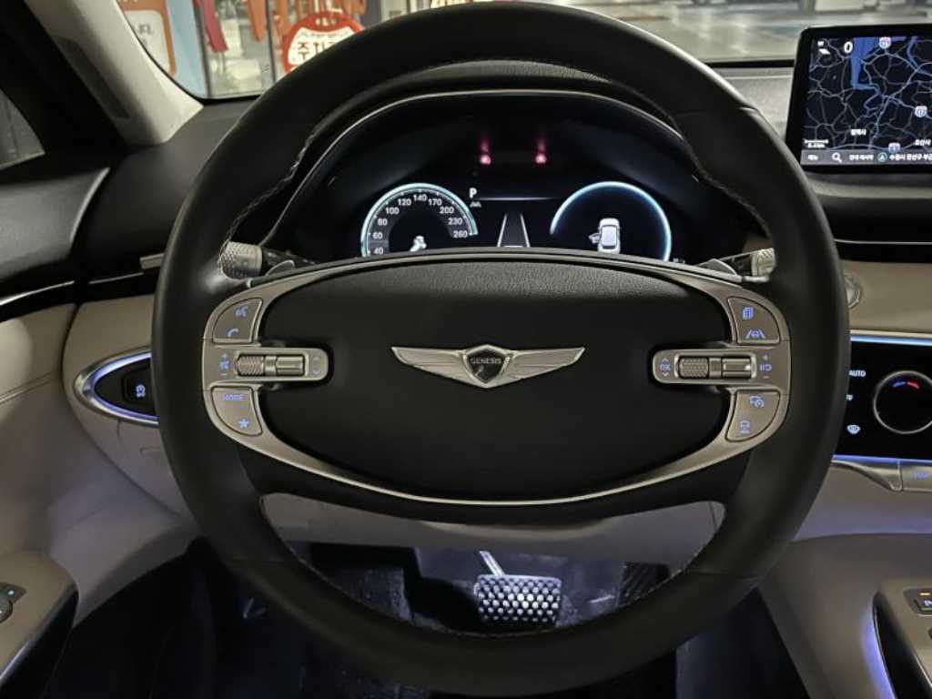 Genesis GV70 - Vista 7