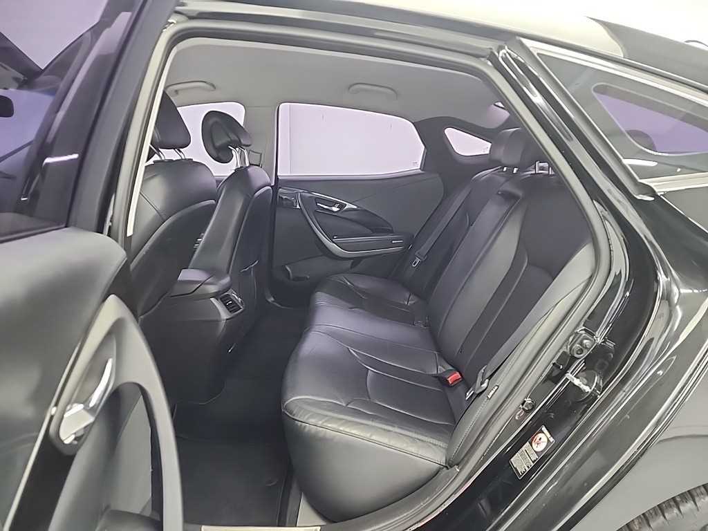 HYUNDAI Grandeur - Vista 12