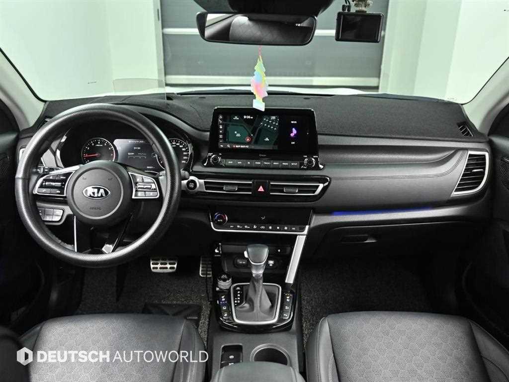 KIA Seltos - Vista 8