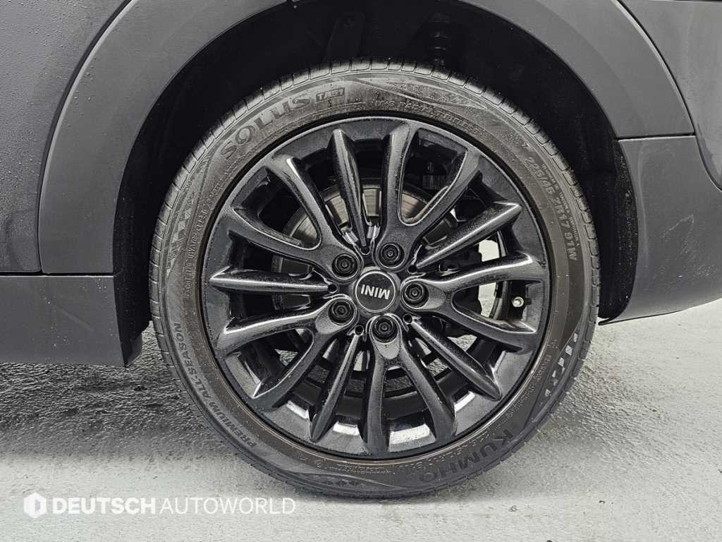 Mini Clubman - Vista 5