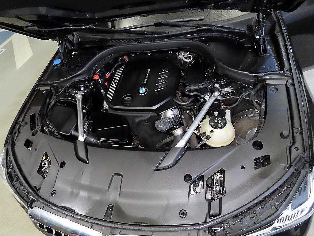 BMW Gran Turismo 2023 Gris - Importación desde Corea - HF Imports Iquique - Foto 19