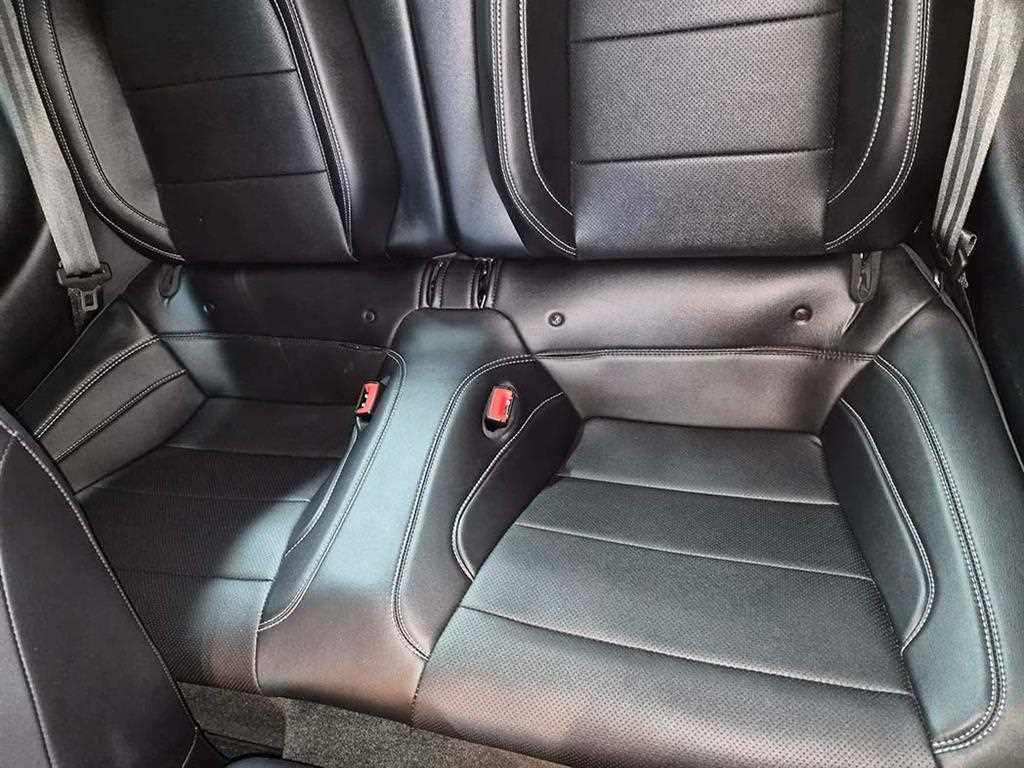 Ford Mustang - Vista 7