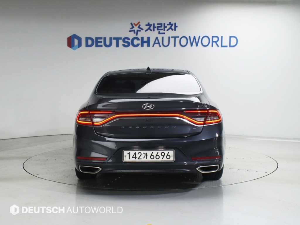 HYUNDAI Grandeur - Vista 3