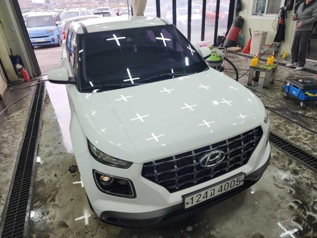 HYUNDAI Venue - Vista 2