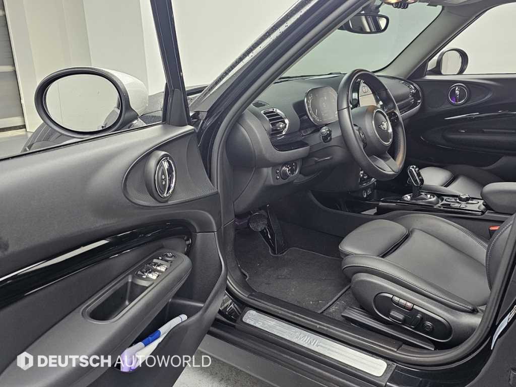 Mini Clubman - Vista 11