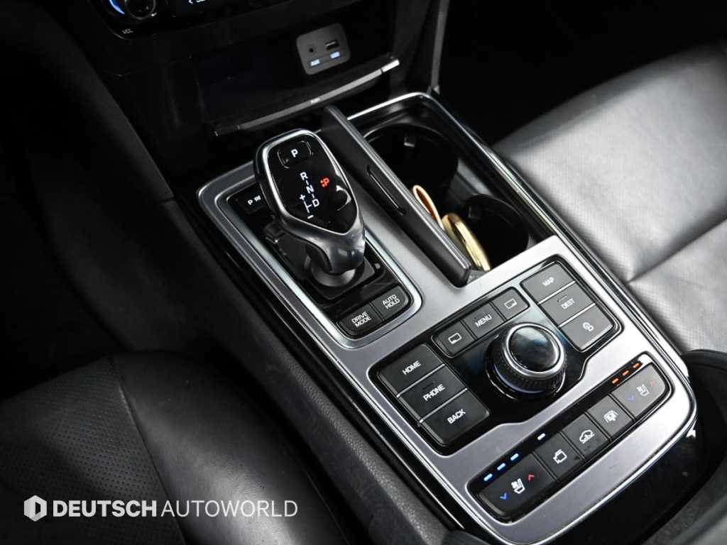 HYUNDAI Equus - Vista 9