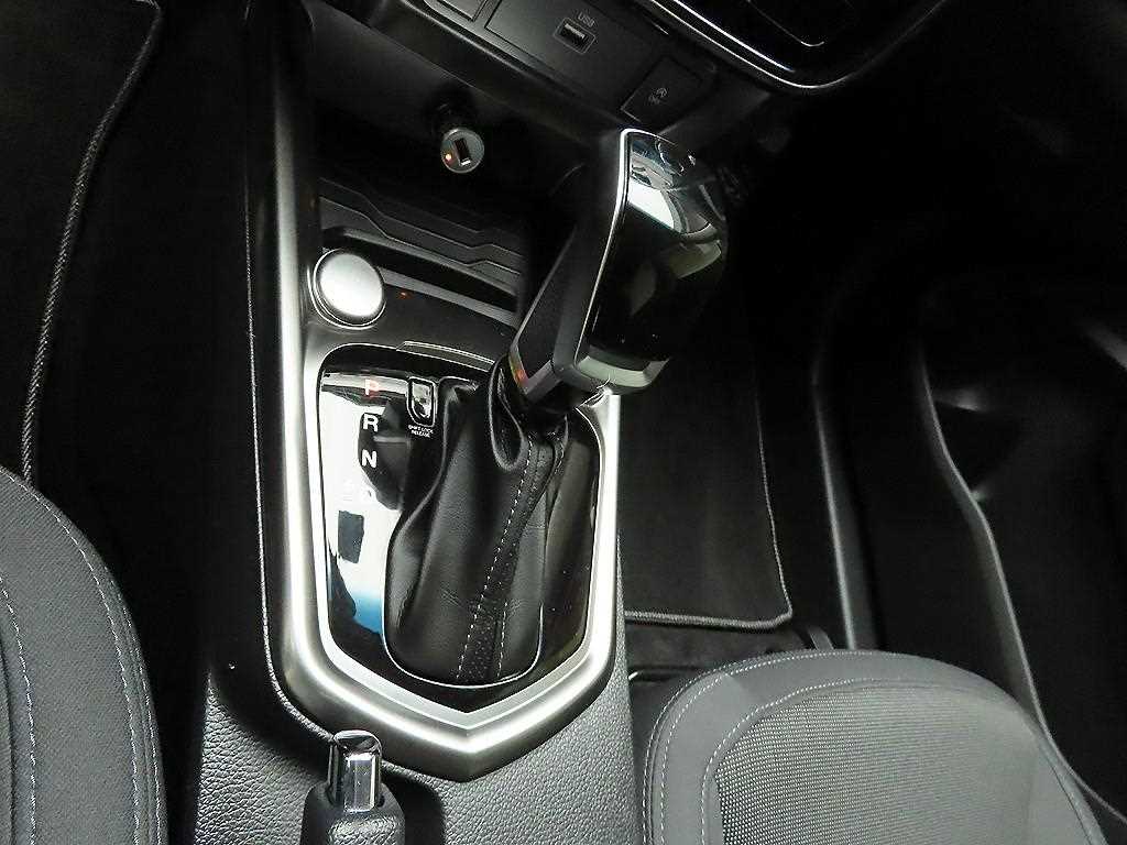 Ssangyong Tivoli - Vista 10