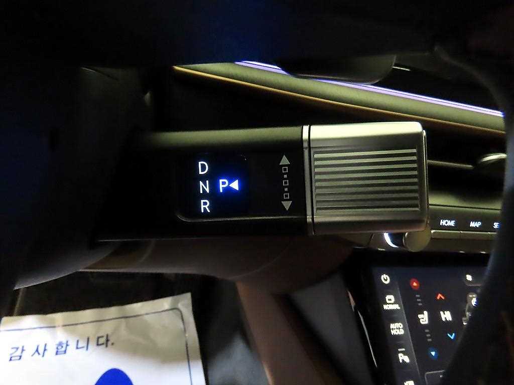 HYUNDAI Grandeur - Vista 12