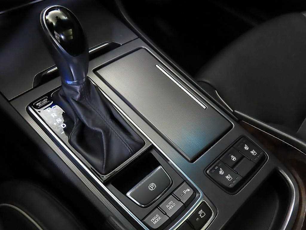 HYUNDAI Aslan - Vista 12