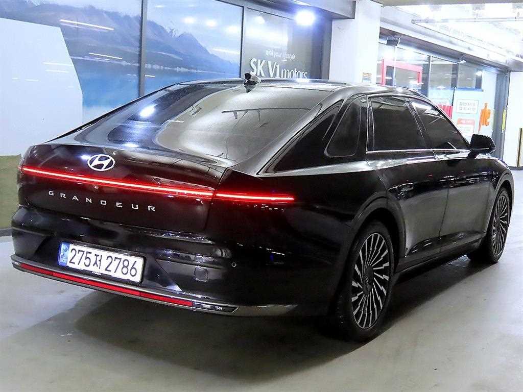 HYUNDAI Grandeur - Vista 4