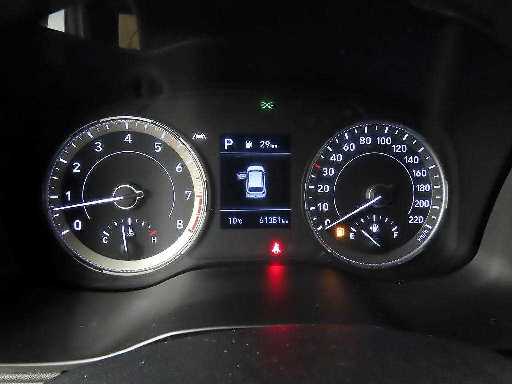 HYUNDAI Venue - Vista 8