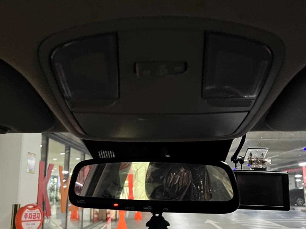 KIA Stonic - Vista 8