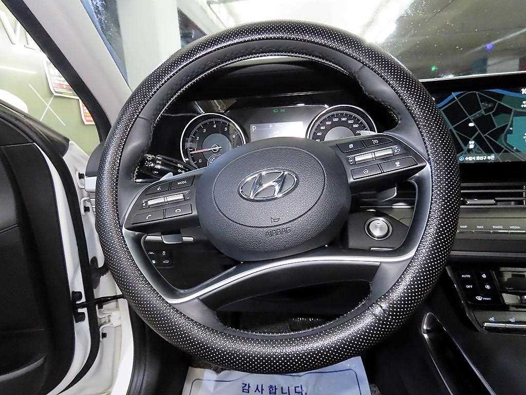 HYUNDAI Grandeur - Vista 8